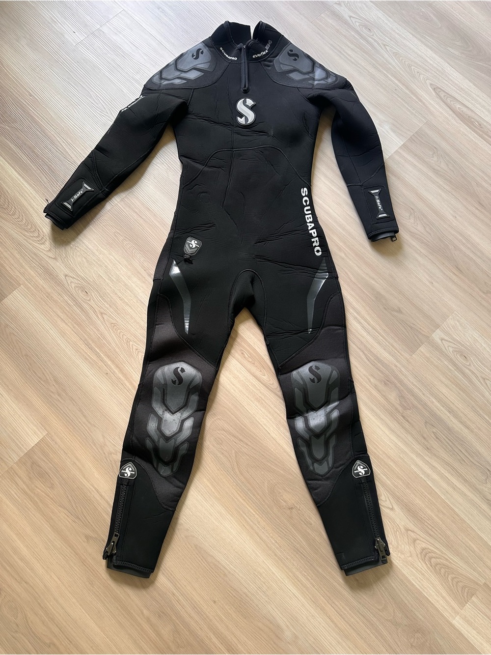ScubaPro Men's 5/4mm Everflex Steamer Dive Wetsuit - Black Small S